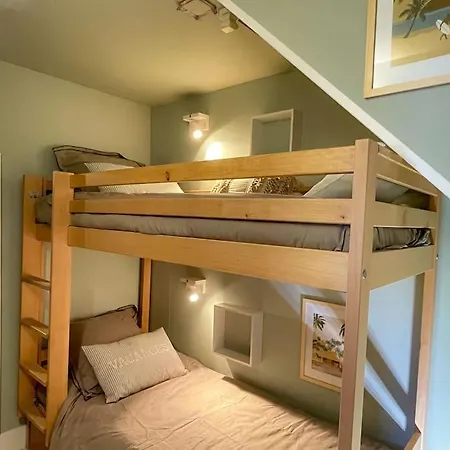 Unique ! Acces Direct A La ! Duplex Avec Grand Solarium *