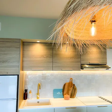 Unique ! Acces Direct A La ! Duplex Avec Grand Solarium Apartment *