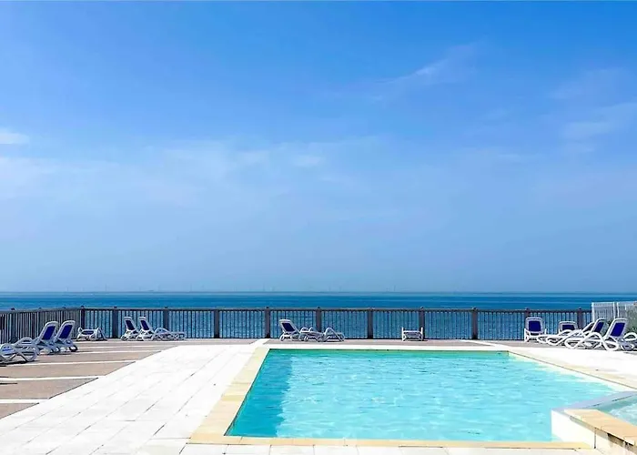 Unique ! Accès Direct à La ! Duplex Avec Grand Solarium *